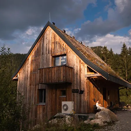 Fajna - Ski-in In Jasna