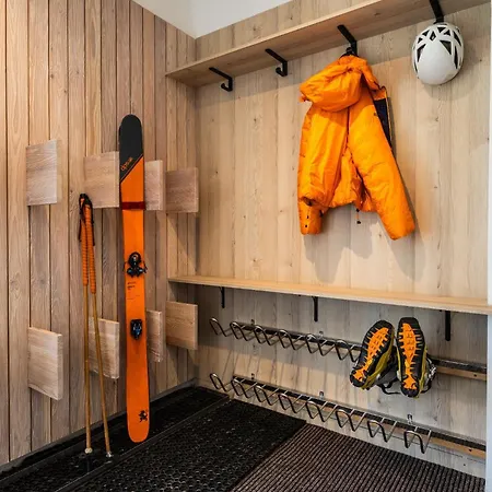 Fajna - Ski-in In Jasna Hytte