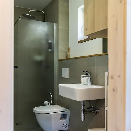 Fajna - Ski-in In Jasna Hytte